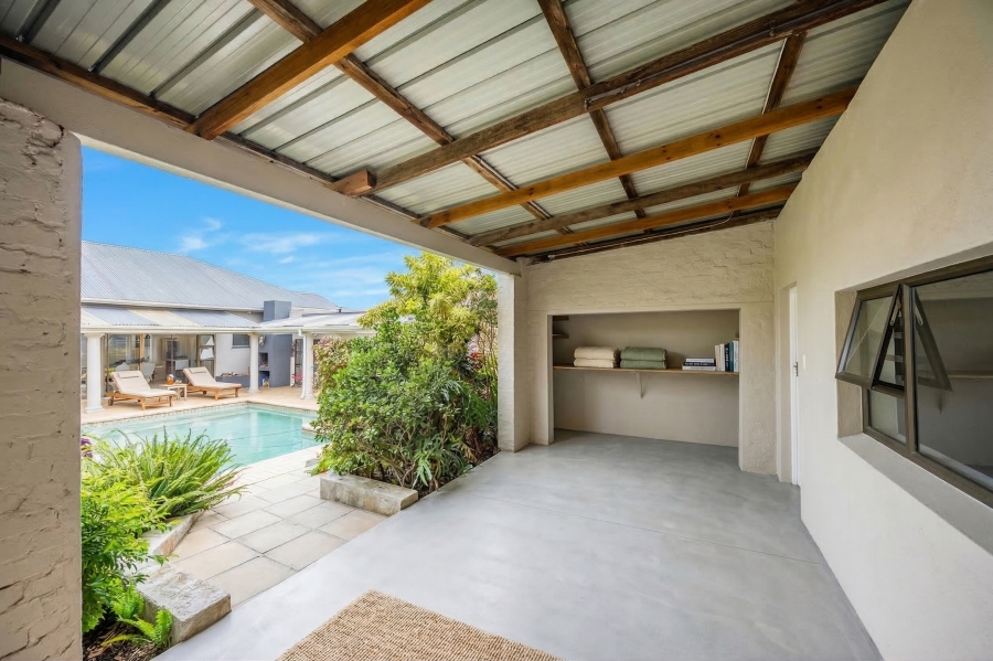 5 Bedroom Property for Sale in Bonnie Doone Eastern Cape